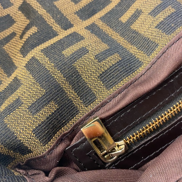 SOLD 100% Authentic Fendi Baguette - Picture 9 of 11